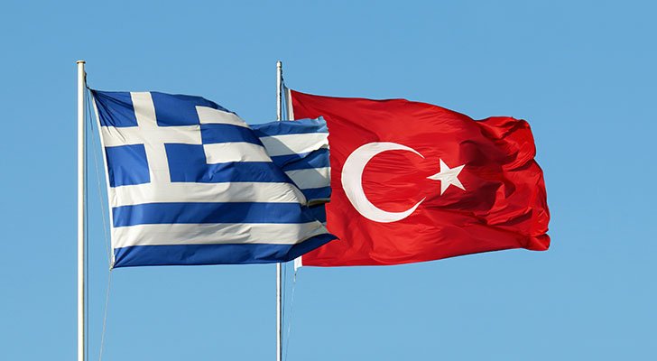 Die unterschiedlichen Herkunftsländer sind der bekannteste Unterschied zwischen Döner und Gyros Die unterschiedlichen Herkunftsländer sind der bekannteste Unterschied zwischen Döner und Gyros